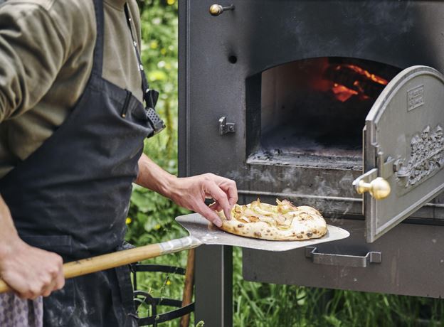 Pizza-Freitag auf der Sarotlahütte